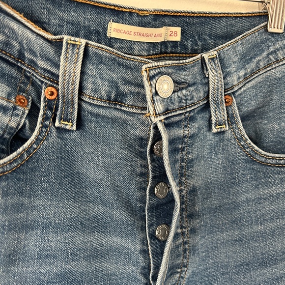 Levi's Ribcage Straight leg Jeans - Picture 3 of 3